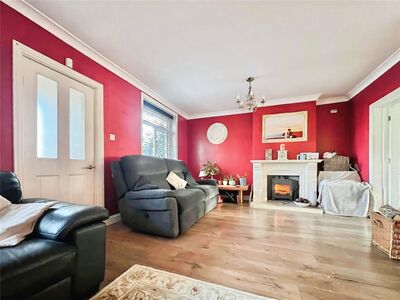 Rollo Road, 3 bedroom Mid Terrace House for sale, &pound;400,000