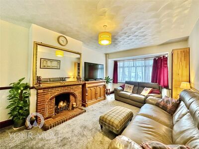 4 bedroom Mid Terrace House for sale
