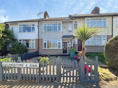 2 bedroom Mid Terrace House for sale