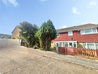 Alder Way, 3 bedroom End Terrace House to rent, &pound;2,000 pcm