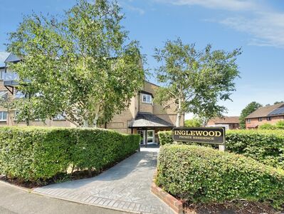 Inglewood, 1 bedroom Flat for sale, &pound;130,000