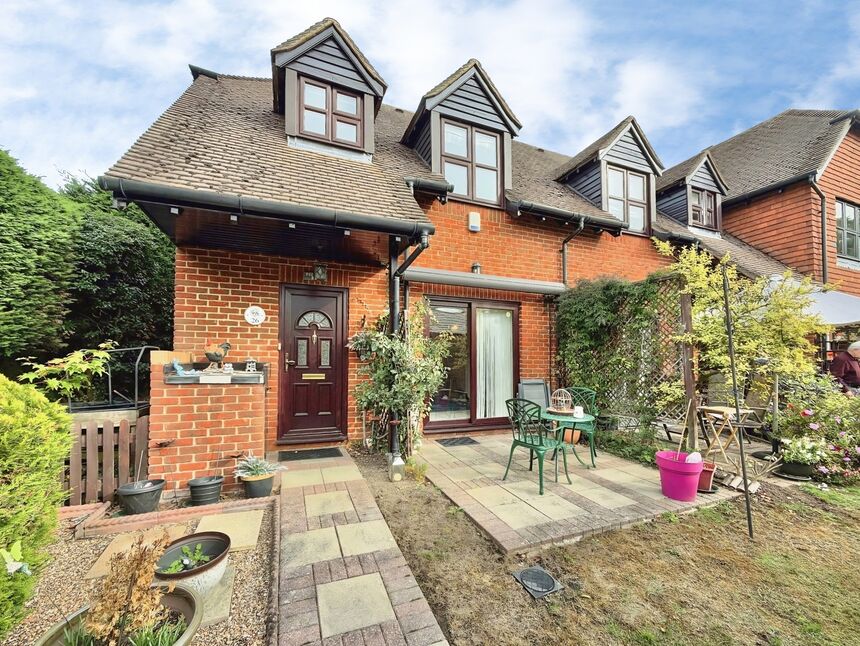 Main image of 2 bedroom End Terrace House for sale, Courtyard Gardens, Wrotham, Kent, TN15