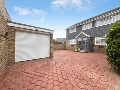 Archer Way, 4 bedroom Semi Detached House for sale, &pound;575,000