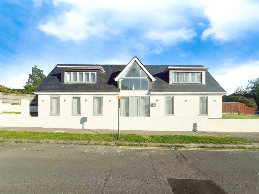 Main image of 4 bedroom Detached House for sale, Manse Way, Swanley, Kent, BR8