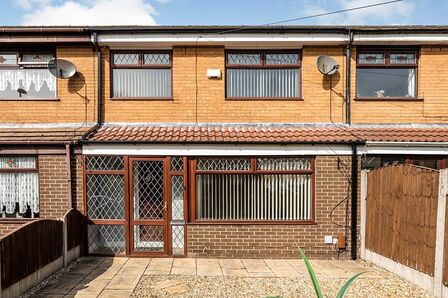 Worsley Street, 3 bedroom Mid Terrace House to rent, £1,200 pcm