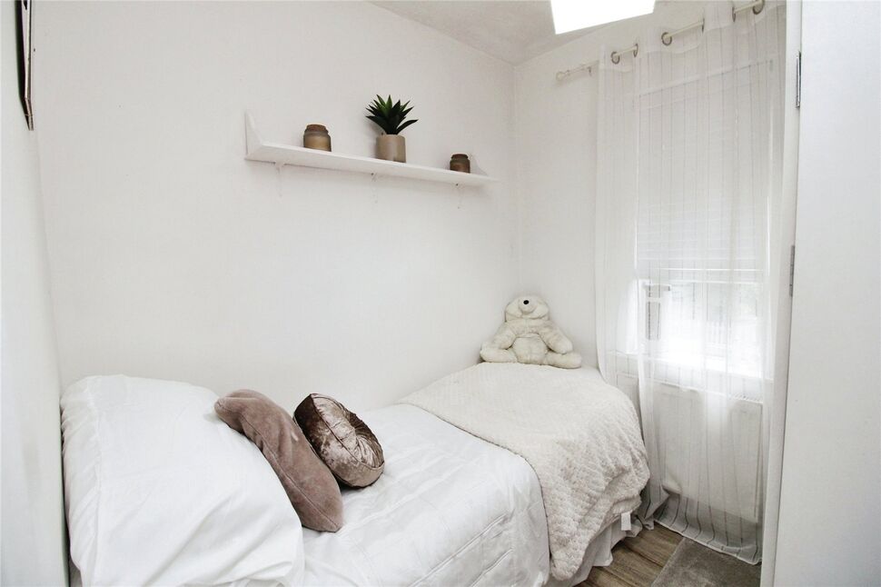 3 bedroom Mid Terrace House for sale, Cromwell Road, Swinton, M27 £190,000