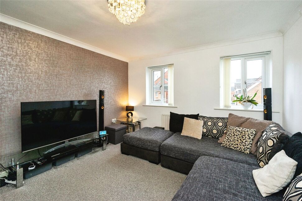 3 bedroom Mid Terrace House for sale, Victoria Lane, Swinton, M27 £275,000