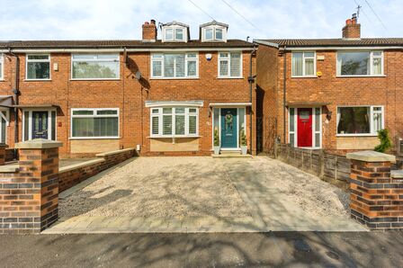 3 bedroom End Terrace House for sale
