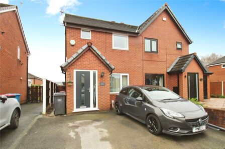 Wayfarers Way, 2 bedroom Semi Detached House to rent, &pound;1,400 pcm