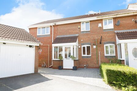 Montonmill Gardens, 3 bedroom End Terrace House for sale, £350,000