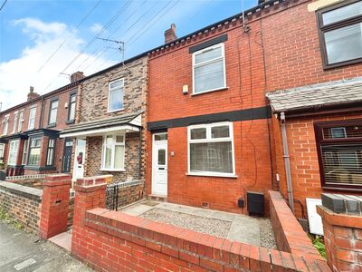 Moss Lane, 2 bedroom Mid Terrace House to rent, £995 pcm