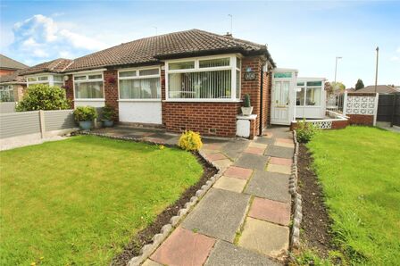 2 bedroom Semi Detached Bungalow for sale