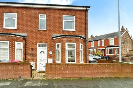 3 bedroom End Terrace House for sale