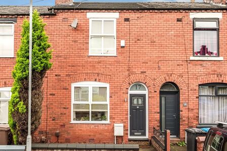 2 bedroom Mid Terrace House to rent