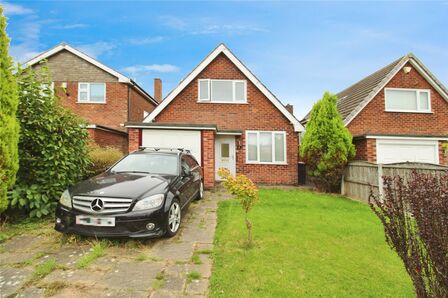 Lawnswood Park Road, 2 bedroom Detached House for sale, £325,000