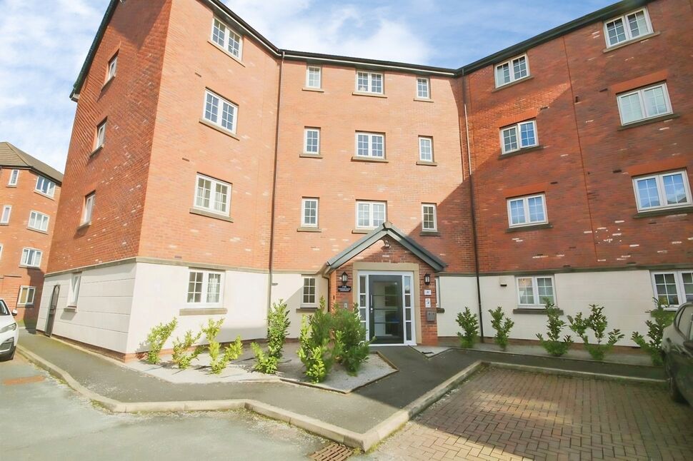 Main image of 2 bedroom Flat for sale, Giants Seat Grove, Swinton, Greater Manchester, M27