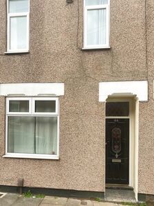 3 bedroom Mid Terrace House to rent