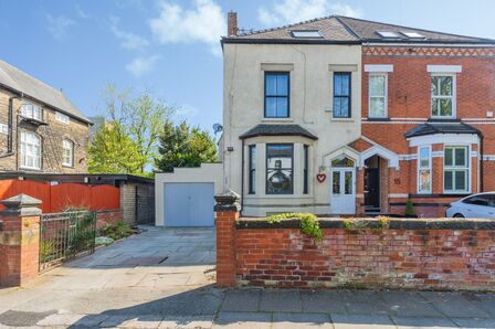 Belgrave Crescent, 5 bedroom Semi Detached House for sale, &pound;625,000