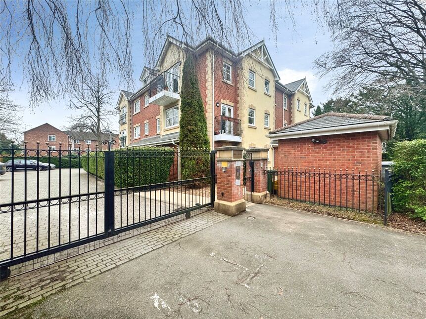 Main image of 2 bedroom Flat to rent, Kings Road, Sale, Greater Manchester, M33