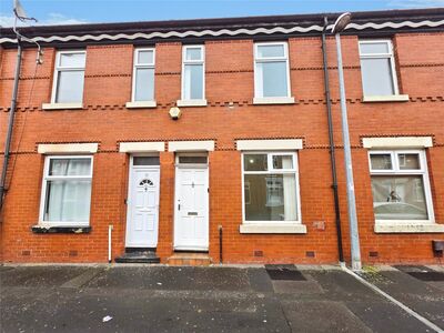 Mackenzie Road, 2 bedroom Mid Terrace House to rent, &pound;1,200 pcm