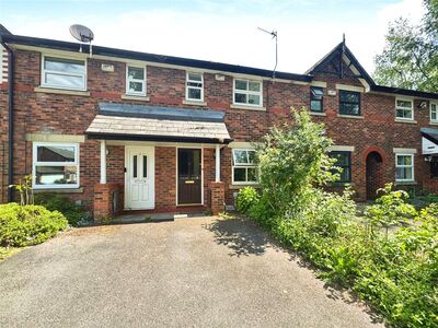 Havenscroft Avenue, 2 bedroom Mid Terrace House to rent, &pound;1,100 pcm