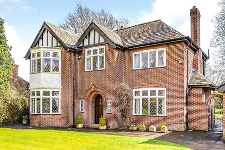 Cavendish Road, 4 bedroom Detached House to rent, &pound;2,750 pcm