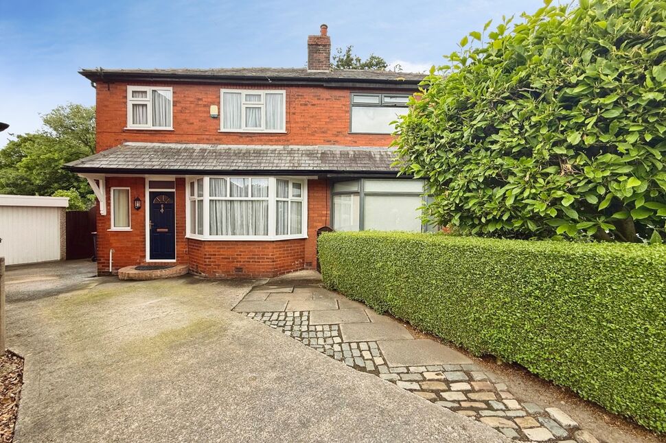 Main image of 4 bedroom Semi Detached House for sale, Lonsdale Avenue, Swinton, Greater Manchester, M27