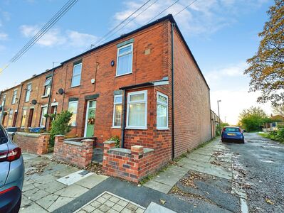 2 bedroom End Terrace House for sale