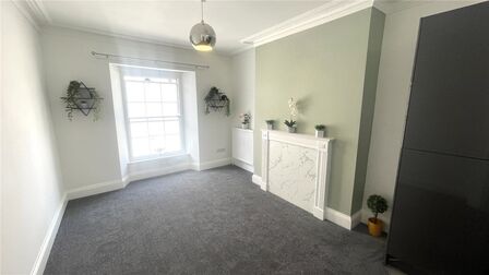 1 bedroom  Flat to rent