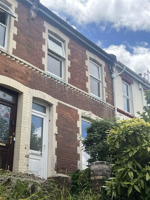 Main image of Flat to rent, Lower Thurlow Road, Torquay, Devon, TQ1