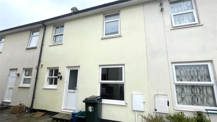 East Street, 2 bedroom Mid Terrace House to rent, £850 pcm
