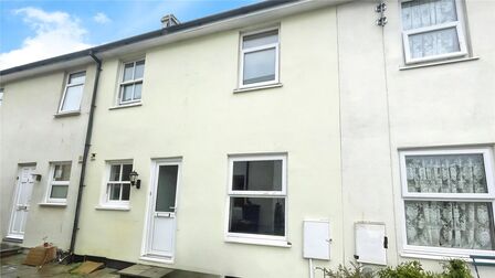 East Street, 2 bedroom Mid Terrace House to rent, £850 pcm
