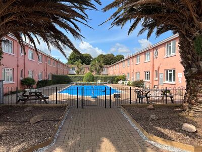 Esplanade Road, 1 bedroom  Flat to rent, £750 pcm