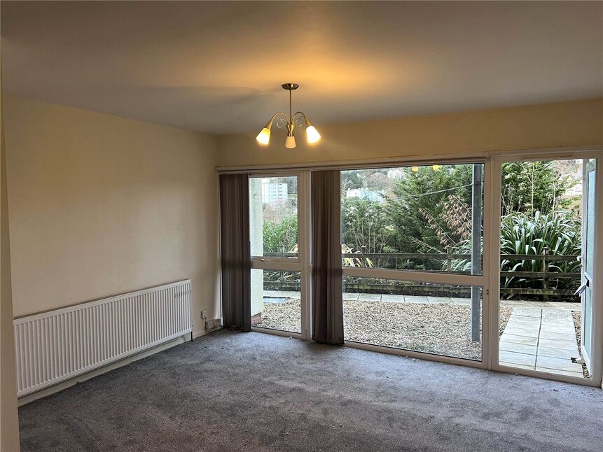 Main image of Flat to rent, Higher Erith Road, Torquay, Devon, TQ1