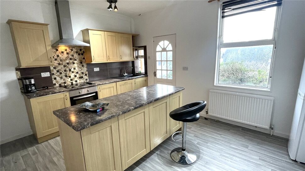 Main image of Mid Terrace House to rent, Dunmere Road, Torquay, Devon, TQ1