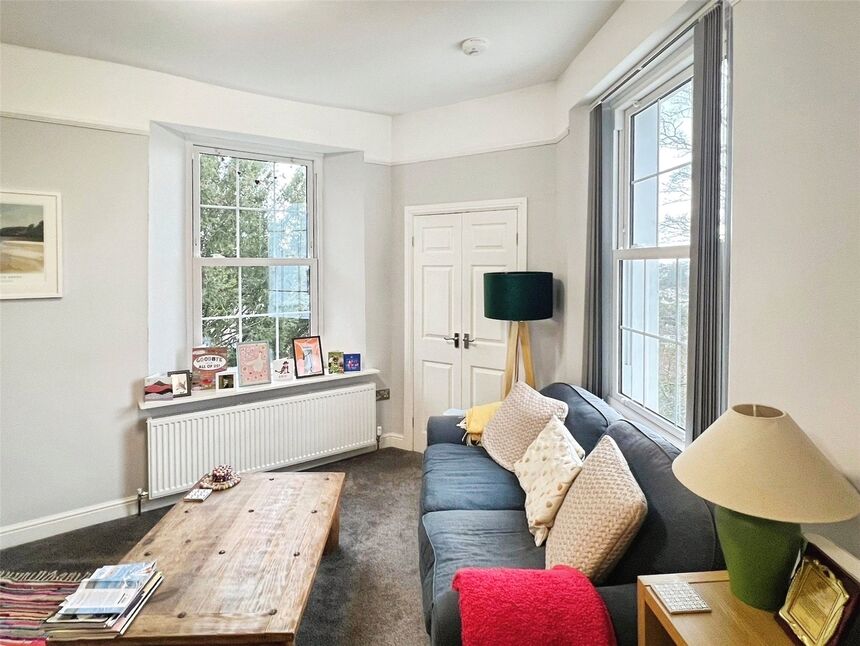 Main image of 1 bedroom Flat to rent, Middle Warberry Road, Torquay, Devon, TQ1