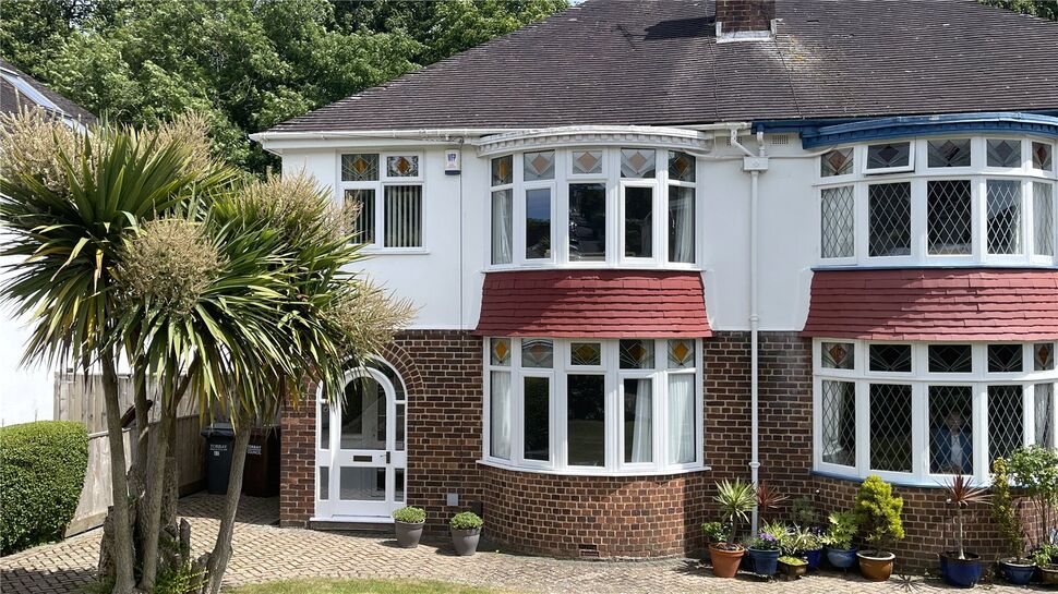 Main image of 3 bedroom Semi Detached House to rent, Summerfield Road, Torquay, Devon, TQ2