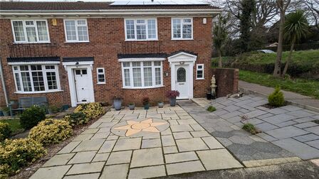 Henbury Close,  Property to rent, £1,300 pcm