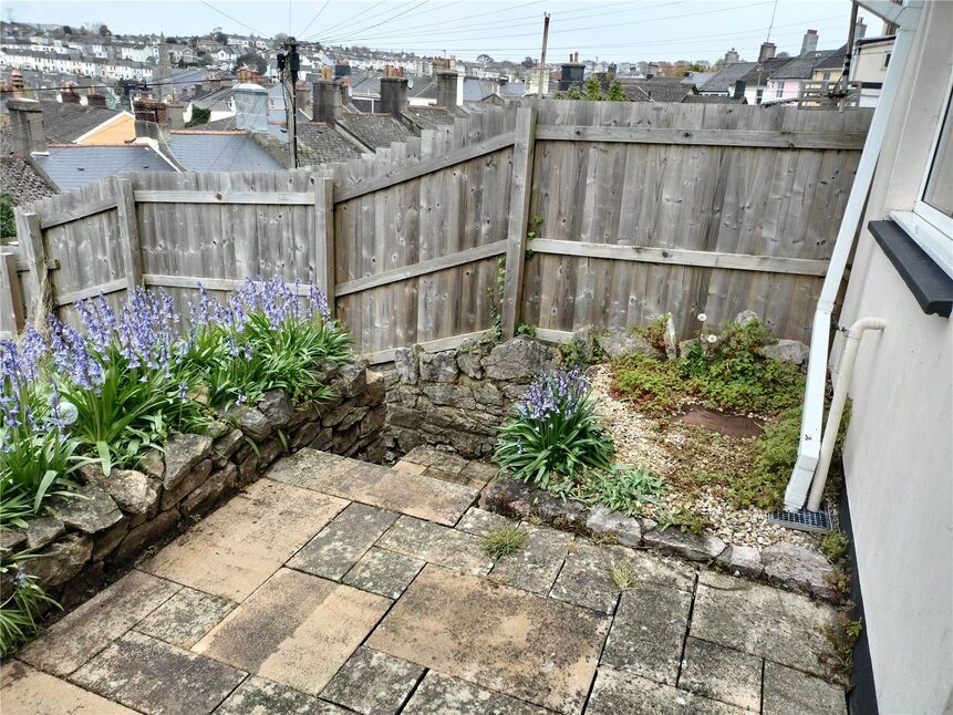 Main image of 2 bedroom Mid Terrace Flat to rent, Pennsylvania Road, Torquay, Devon, TQ1