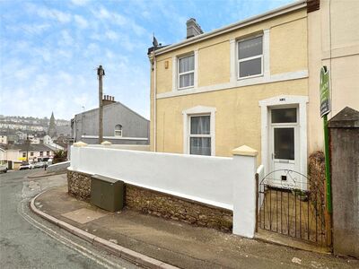 4 bedroom End Terrace House for sale