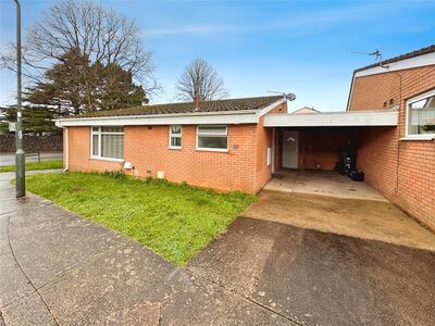 Powderham Road, 3 bedroom Detached Bungalow to rent, &pound;1,200 pcm