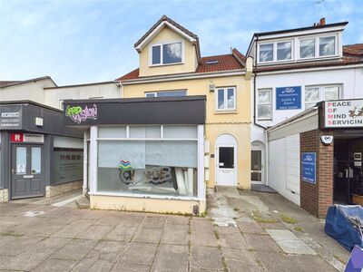 Torquay Road, 3 bedroom Flat to rent, &pound;995 pcm