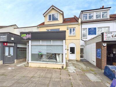 Torquay Road, 3 bedroom Flat to rent, &pound;995 pcm