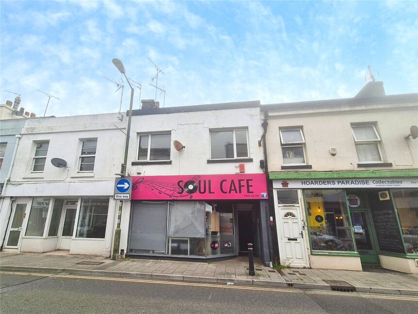 Main image of 2 bedroom Mid Terrace Flat to rent, Union Street, Torquay, Devon, TQ1
