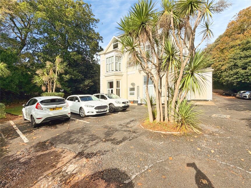 Main image of 1 bedroom Flat to rent, Middle Warberry Road, Torquay, Devon, TQ1