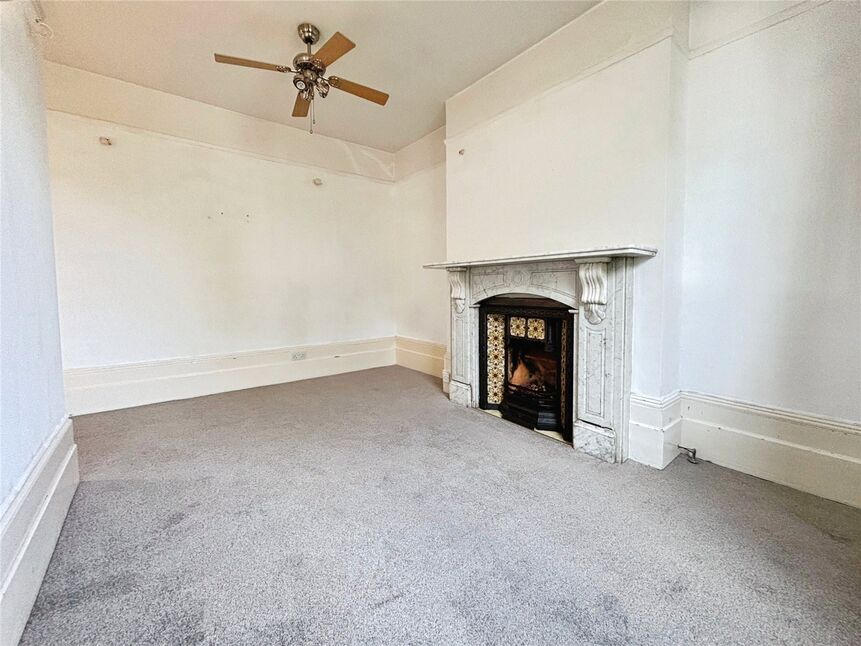 Main image of 2 bedroom Flat to rent, Park Road, Tunbridge Wells, Kent, TN4