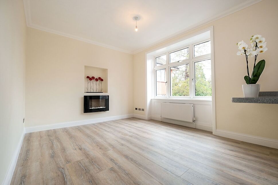 Open Plan Living Room / Kitchen