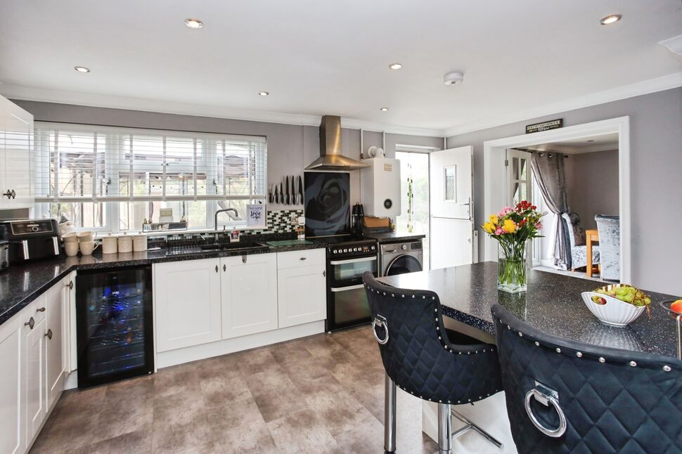 Kitchen / Breakfast Room