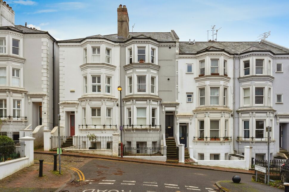 Main image of 1 bedroom  Flat for sale, South Grove, Tunbridge Wells, TN1