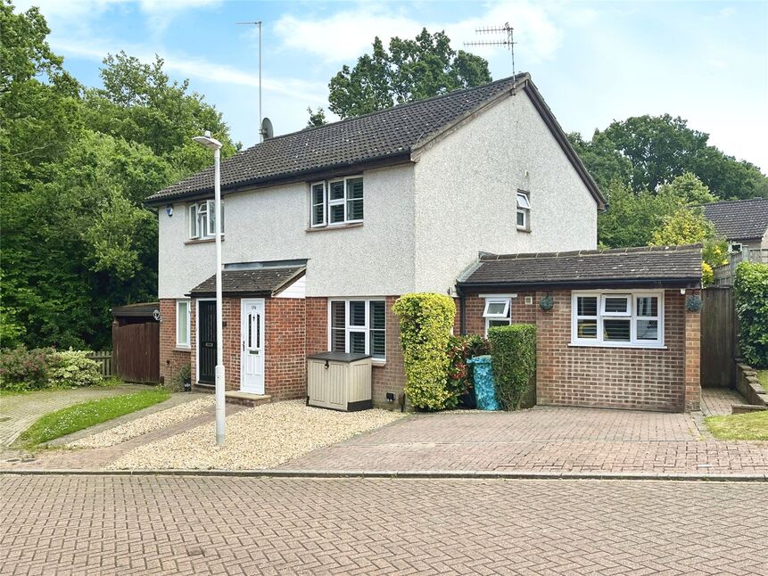 Main image of 4 bedroom Semi Detached House for sale, Green Way, Tunbridge Wells, Kent, TN2